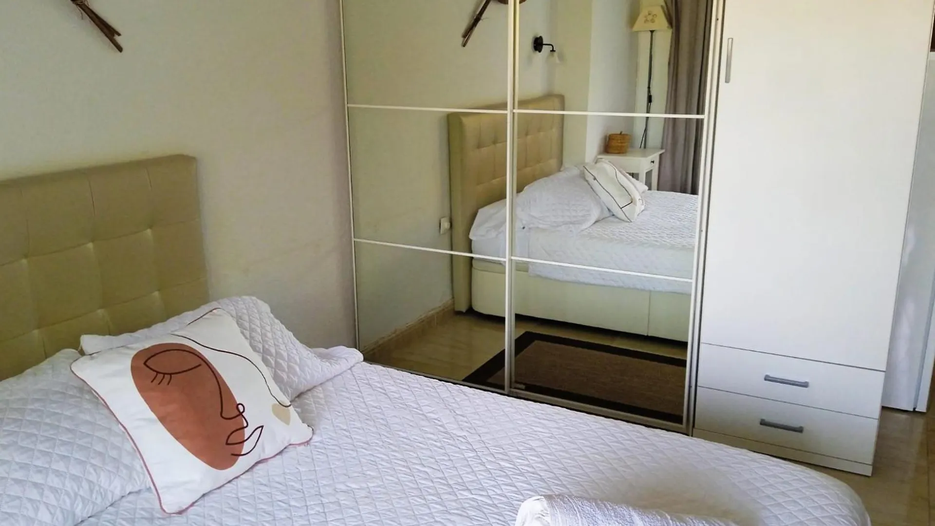 Apartmán Estudio Torre De Andalucia Marbella Španělsko