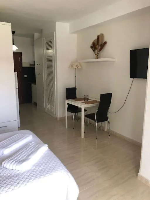 Estudio Torre De Andalucia ماربيا شقة
