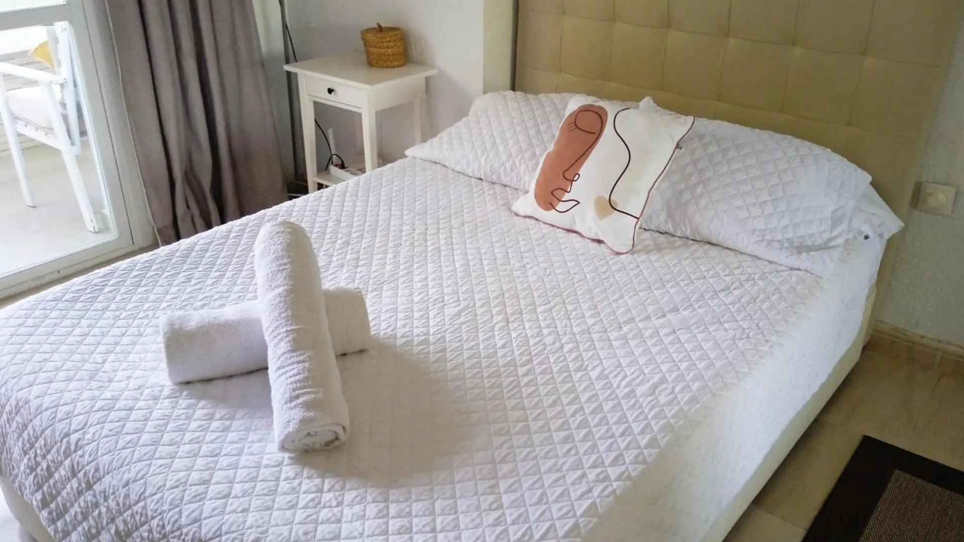 Estudio Torre De Andalucia ماربيا 0*,